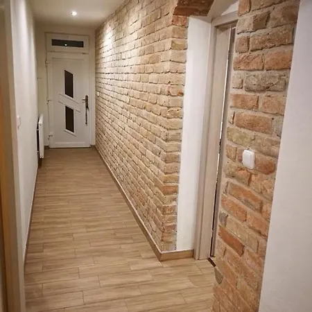 Guest house Ubytovani U Dvou Pratel *